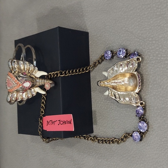 Betsey Johnson ELEPHANT NECKLACE & BRACELET - Picture 8 of 10